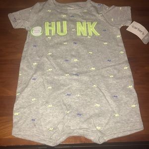 NWT Carters Romper-Size 9 months